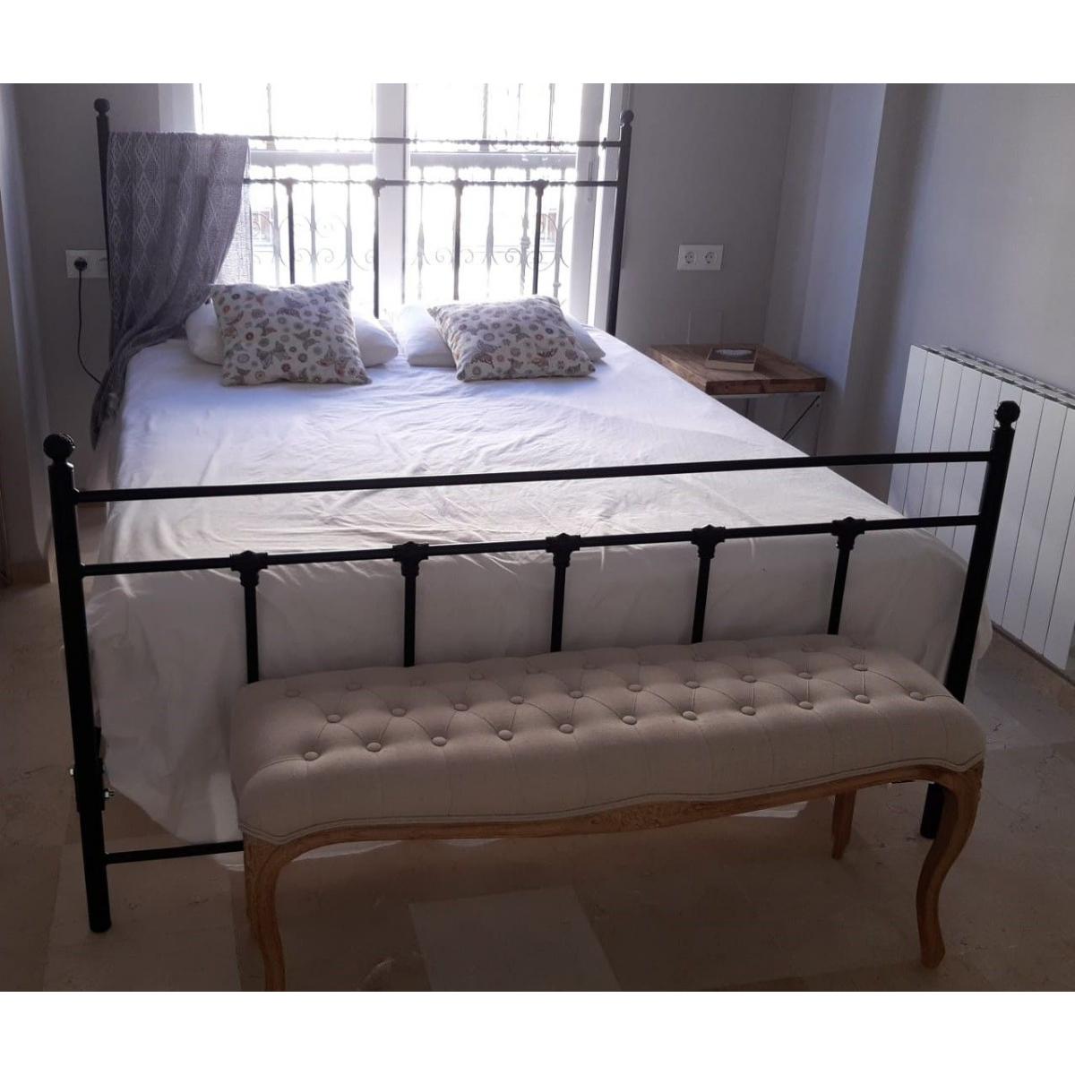 Cama entera de barrotes de forja
